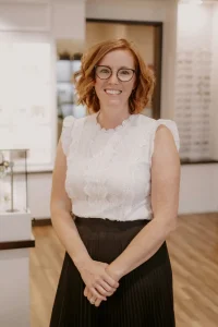 best Grande Prairie eye care clinic book eye exam