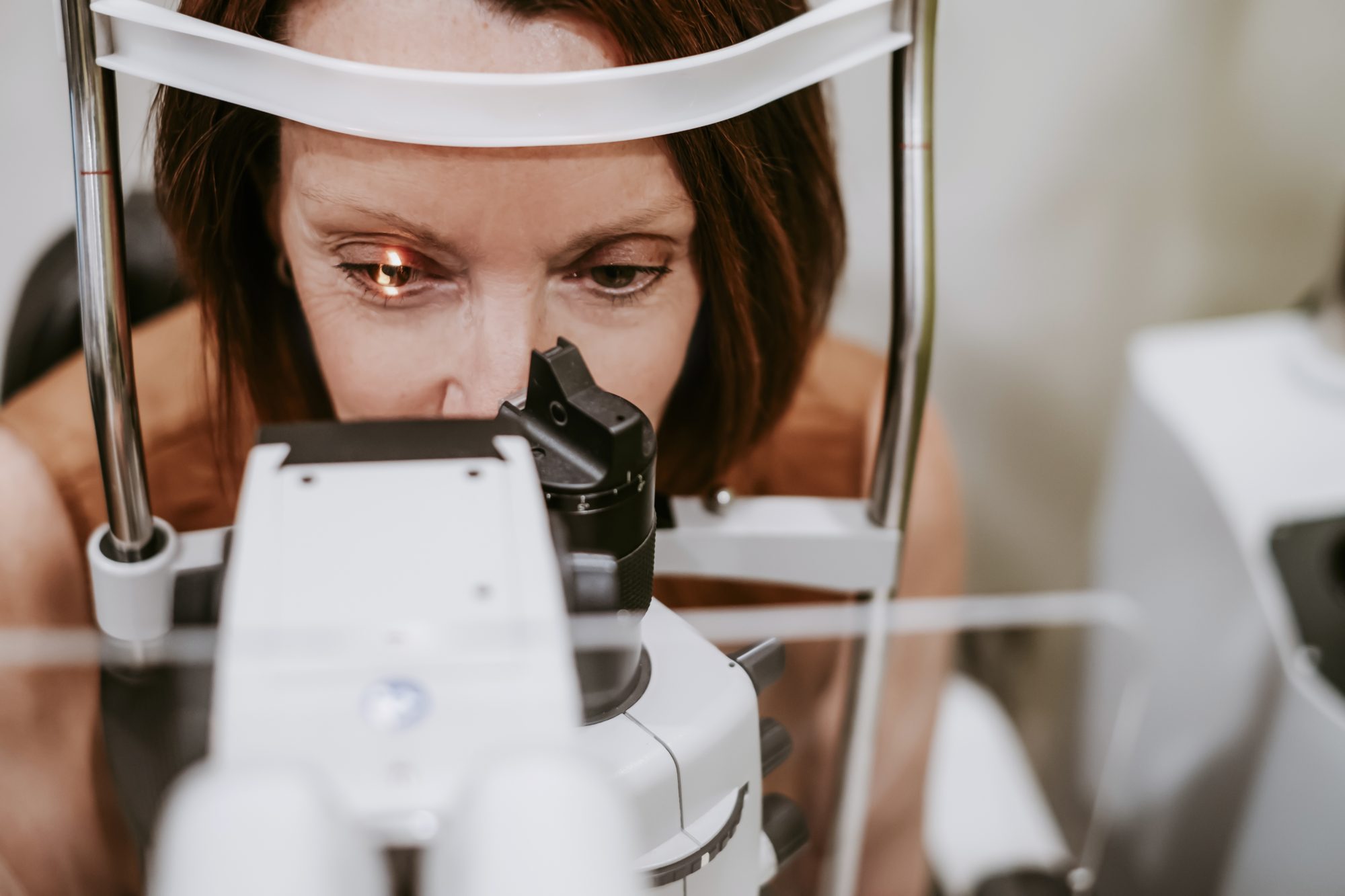best Grande Prairie eye care clinic book eye exam
