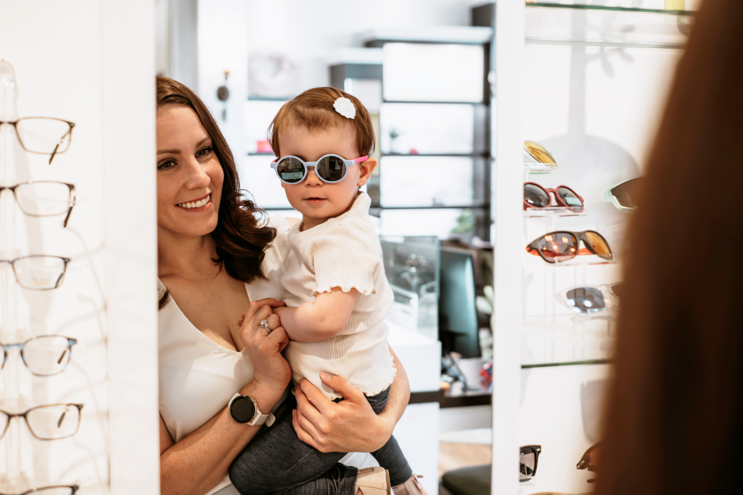 Aurora Eye Care doctor discussing personalized treatment plan